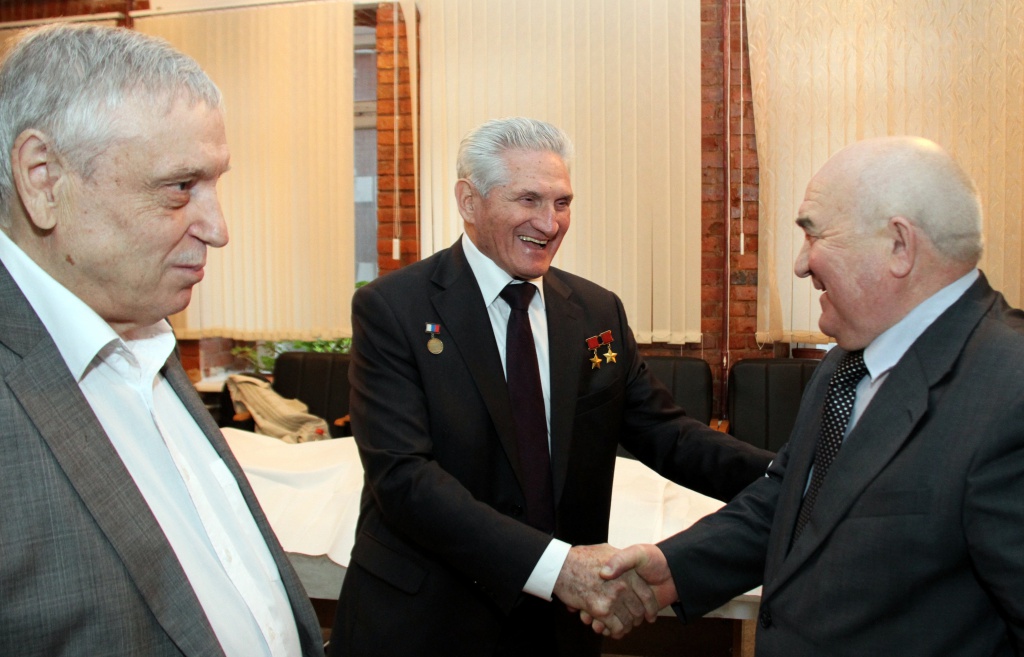 Шумский
